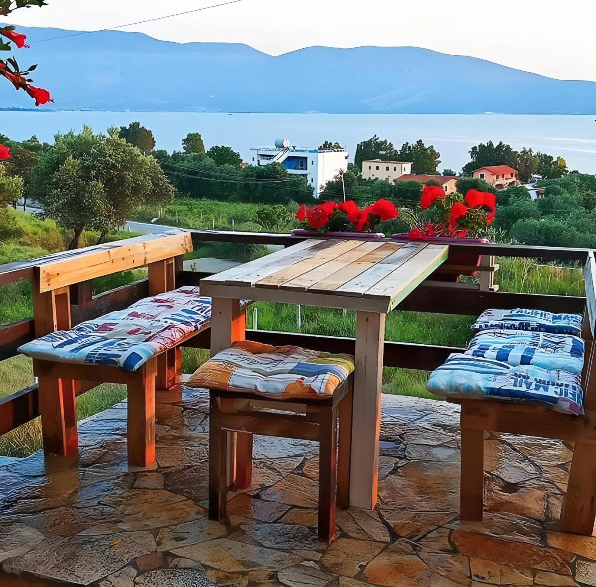 Radhimë Hotel Sirena מראה חיצוני תמונה