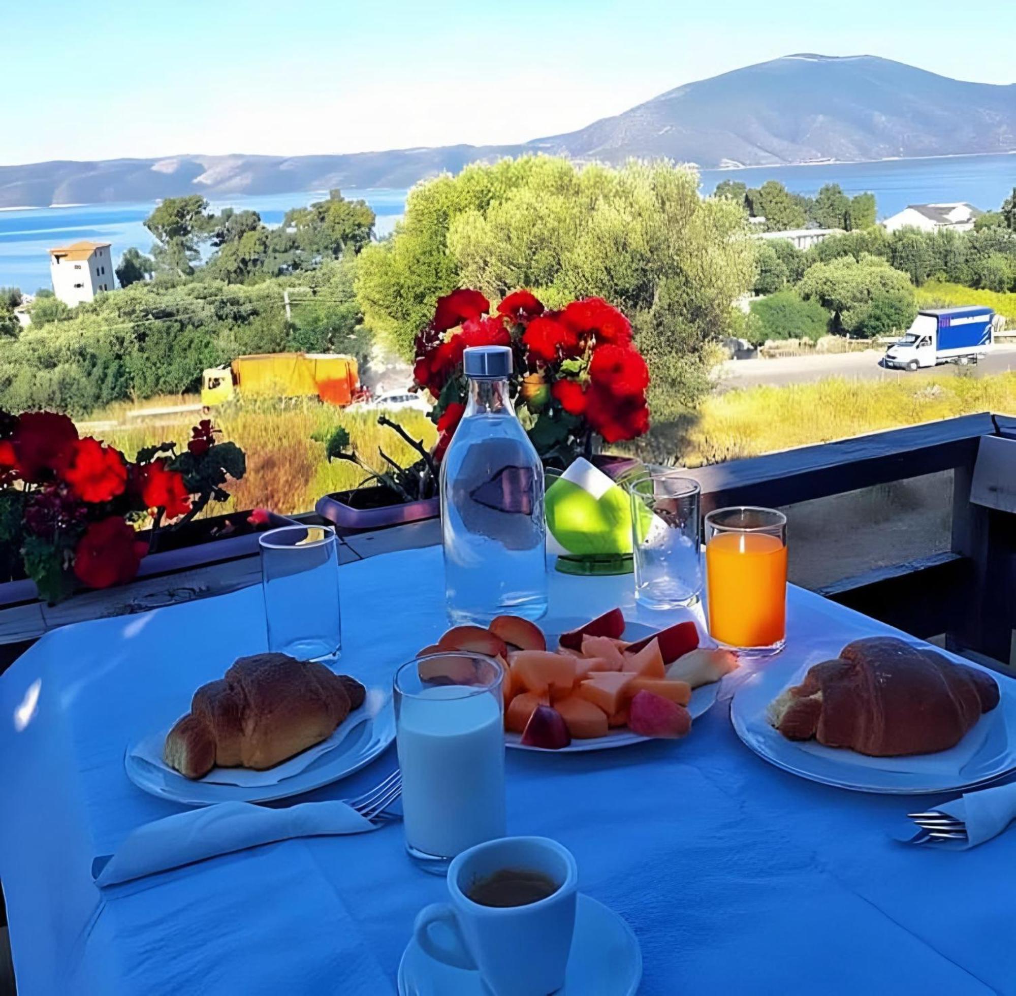Radhimë Hotel Sirena מראה חיצוני תמונה